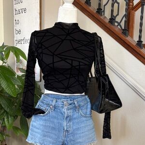 Black Geometric Long Sleeve Top, Sheer back 🤩